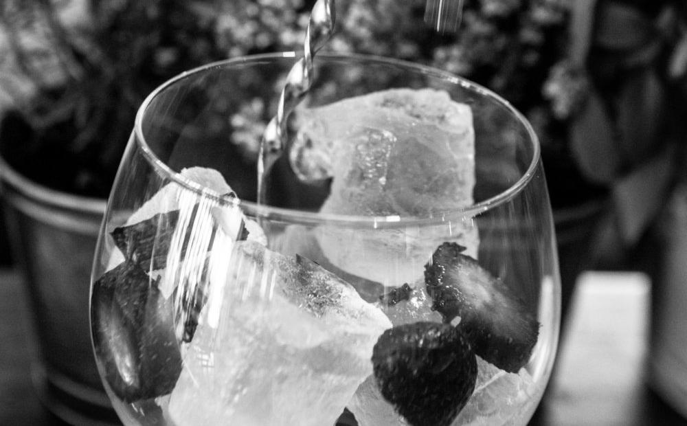 Bar with terrace on the Bulevar de Peguera Bar with terrace on the Bulevar de Peguera