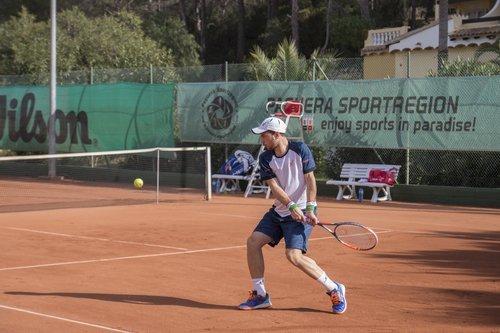 TENNIS